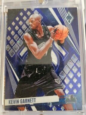 Kevin Garnett [Blue Lazer insert No./275] #155 - 2023 Panini Phoenix - NBA HOF